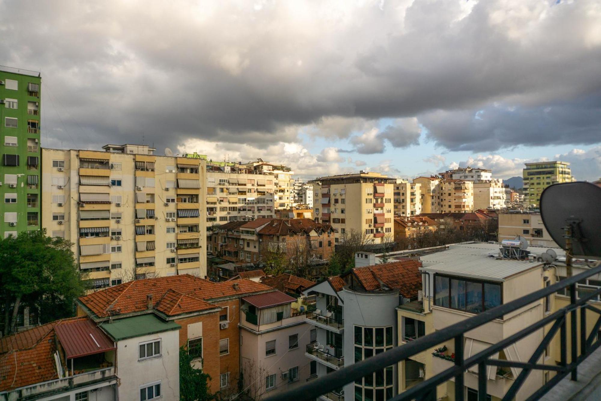 Bllok Bright Private Bedrooms With Private Bathroom On Shared Apartment Τίρανα Εξωτερικό φωτογραφία