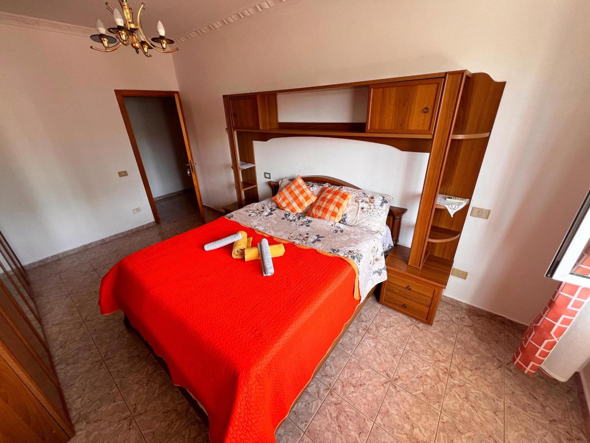 Bllok Bright Private Bedrooms With Private Bathroom On Shared Apartment Τίρανα Εξωτερικό φωτογραφία