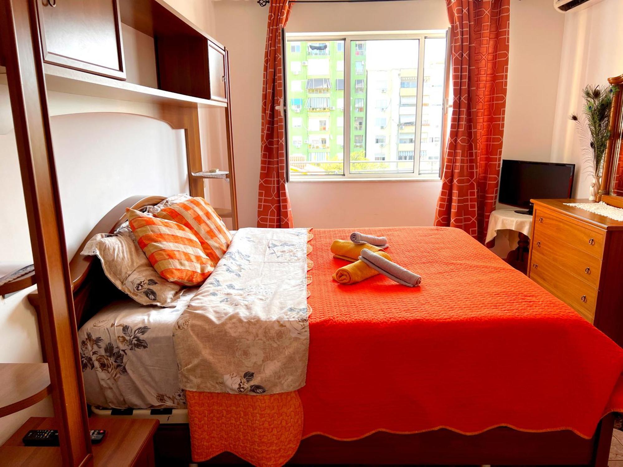 Bllok Bright Private Bedrooms With Private Bathroom On Shared Apartment Τίρανα Εξωτερικό φωτογραφία