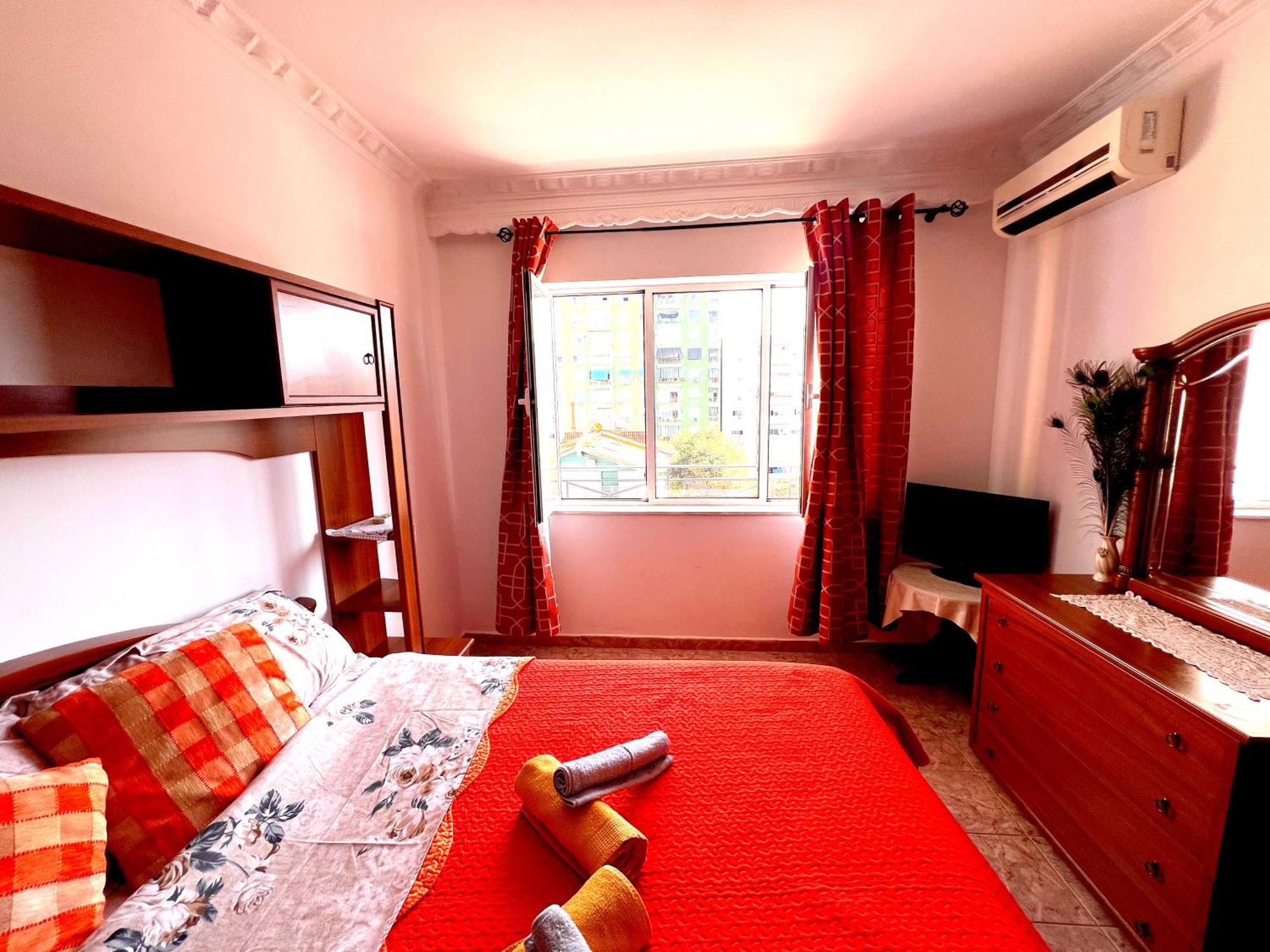 Bllok Bright Private Bedrooms With Private Bathroom On Shared Apartment Τίρανα Εξωτερικό φωτογραφία